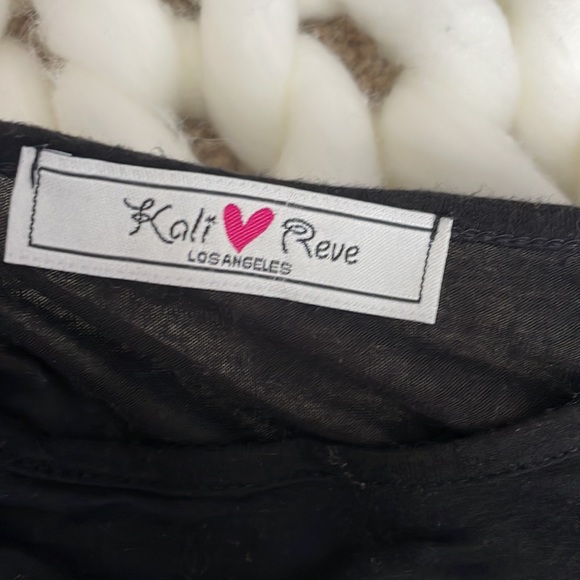 Kali Reve crop top size medium - Picture 4 of 4
